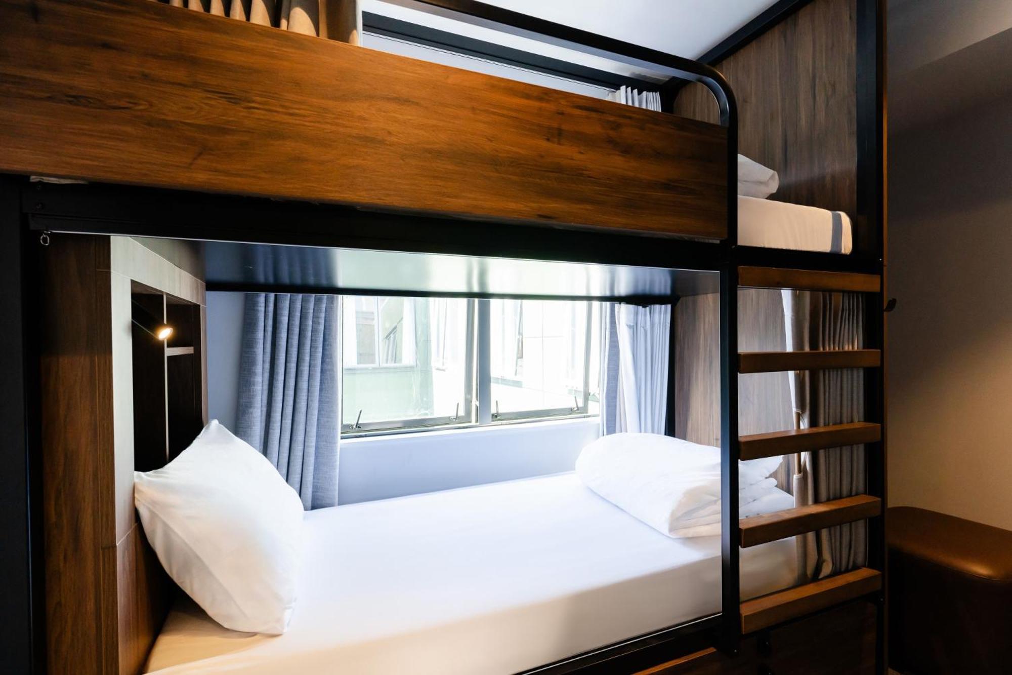 Haka House Wellington Hostel Εξωτερικό φωτογραφία A bunk bed