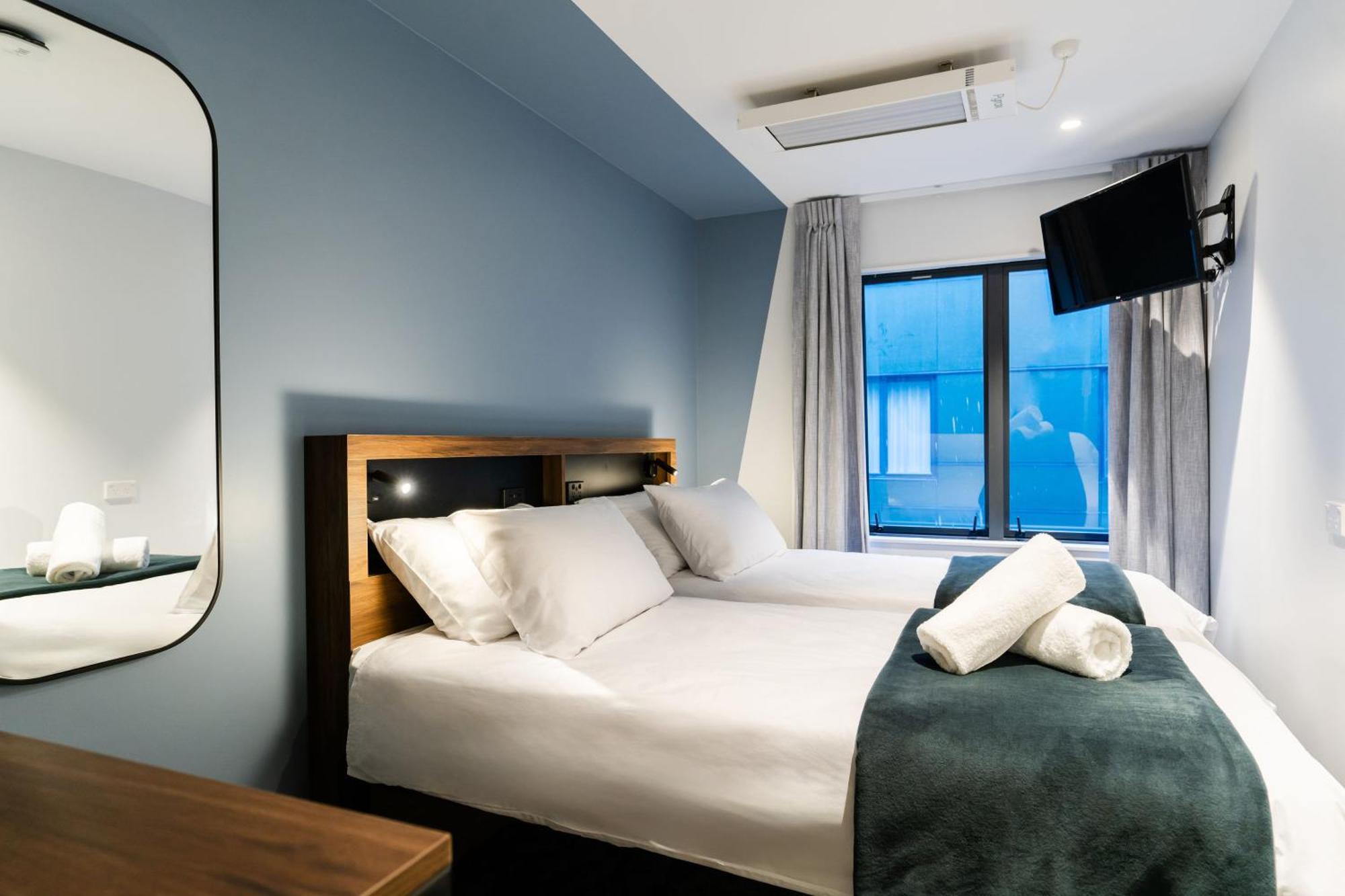 Haka House Wellington Hostel Εξωτερικό φωτογραφία A room at the hotel